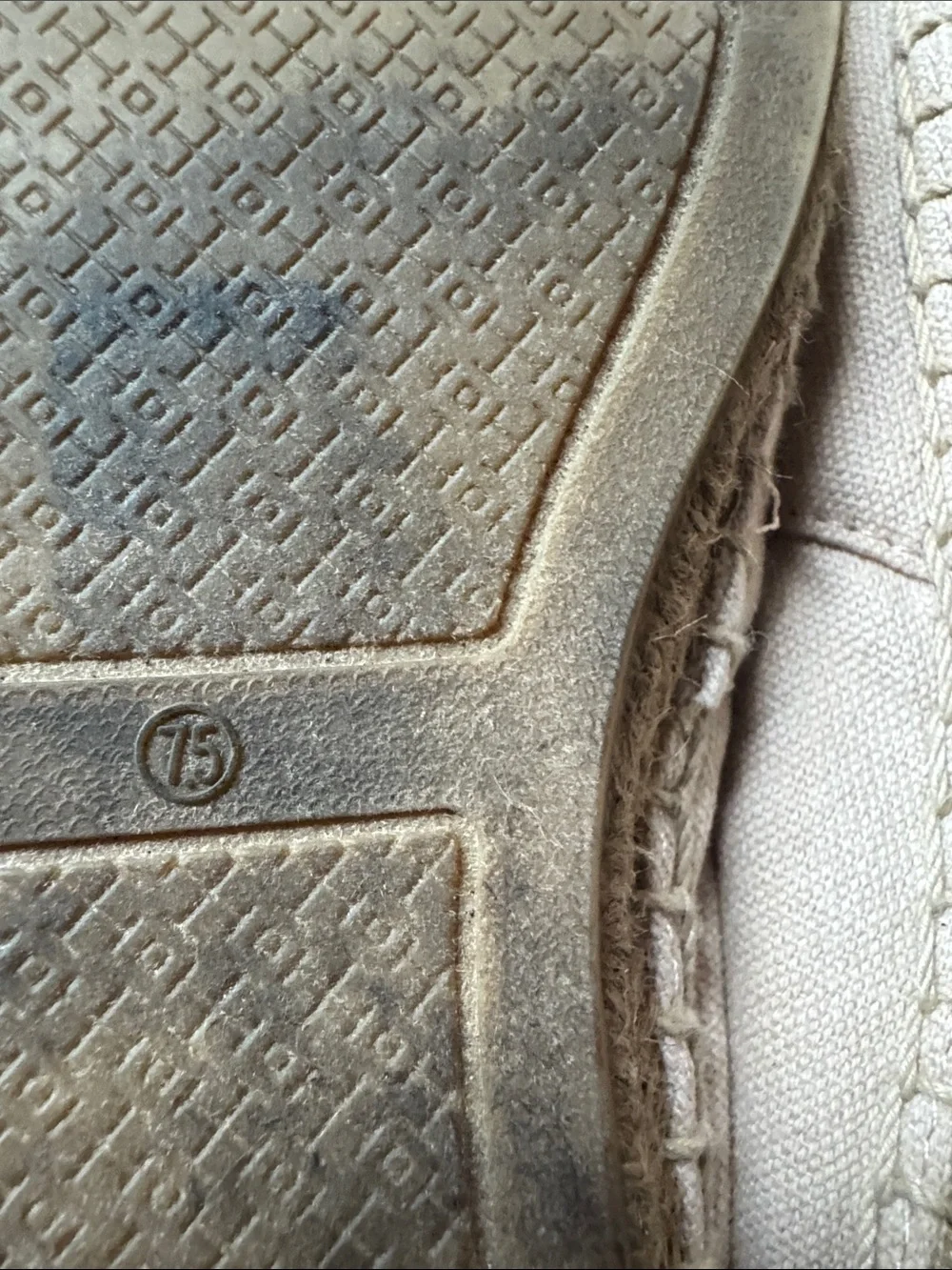 Tory Burch Beige and Cream Logo Espadrille Flats Size 7.5 Resort-wear Vacation